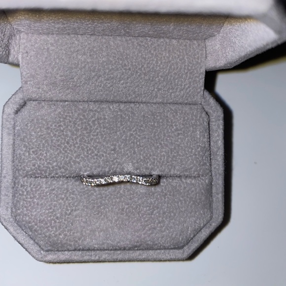 Thin stackable ring/band - Picture 2 of 4